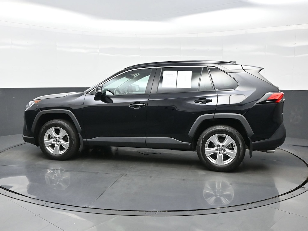 Used 2021 Toyota RAV4 XLE SUV