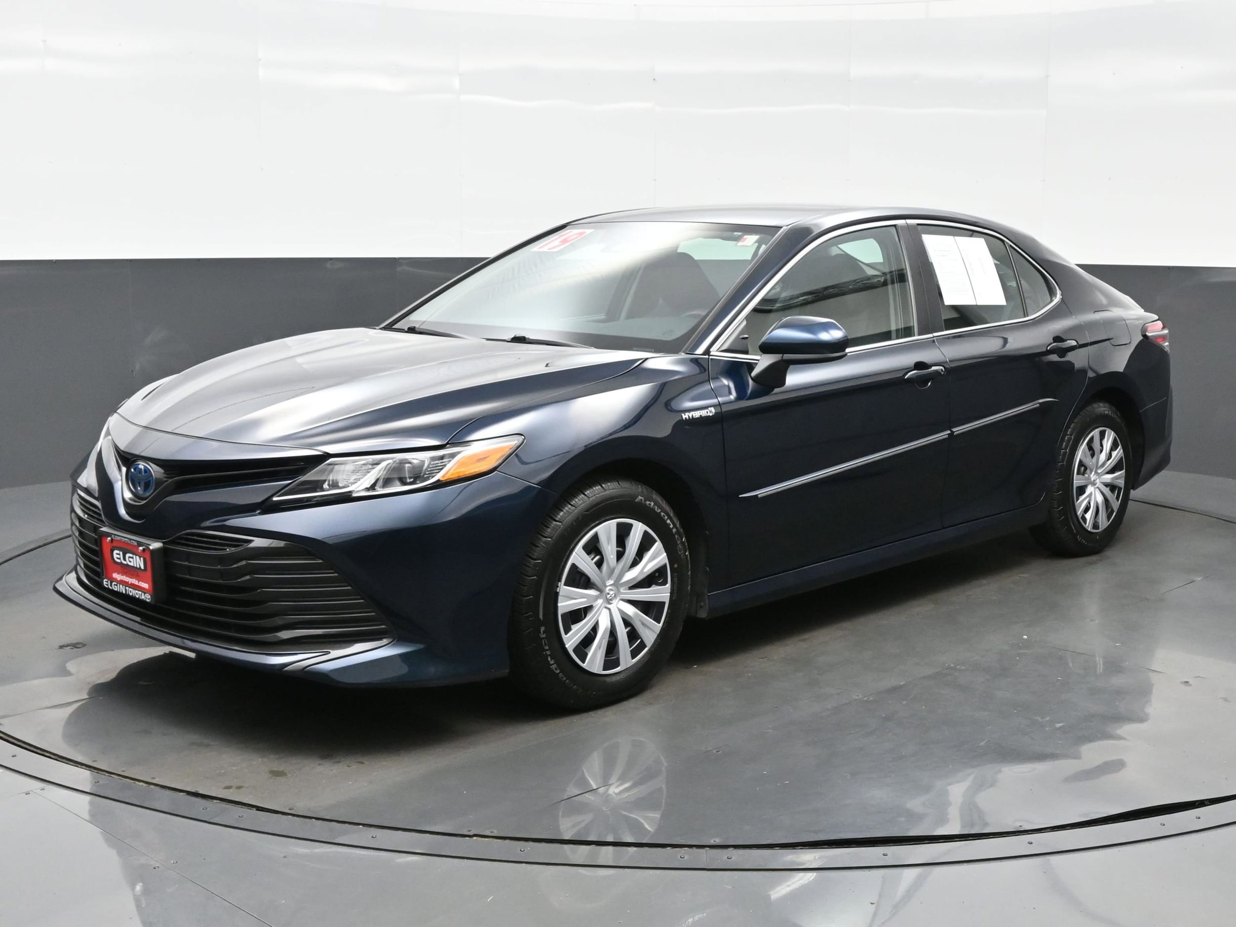 Used 2019 Toyota Camry LE with VIN 4T1B31HK1KU007140 for sale in Streamwood, IL