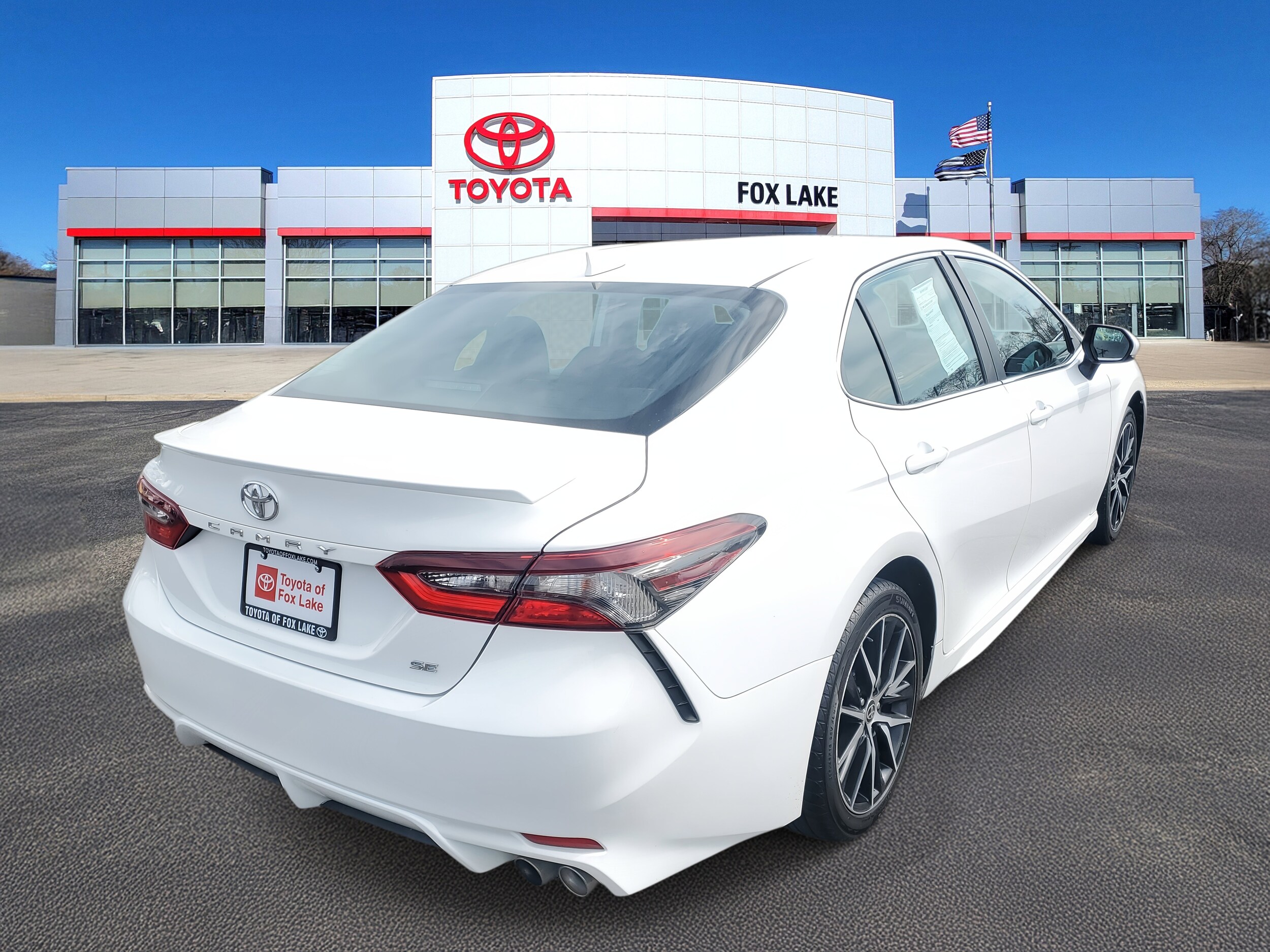 2021 Toyota Camry SE photo 4