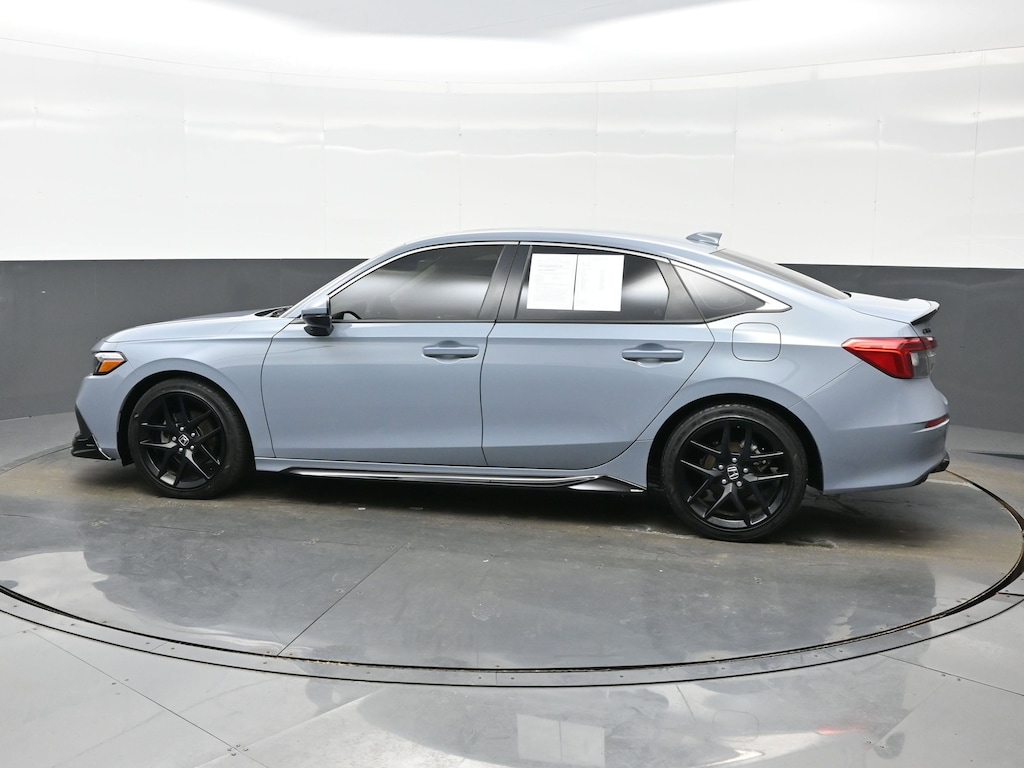 Used 2023 Honda Civic Touring Sedan