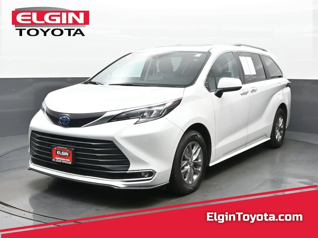 Used 2024 Toyota Sienna XLE Van Passenger Van