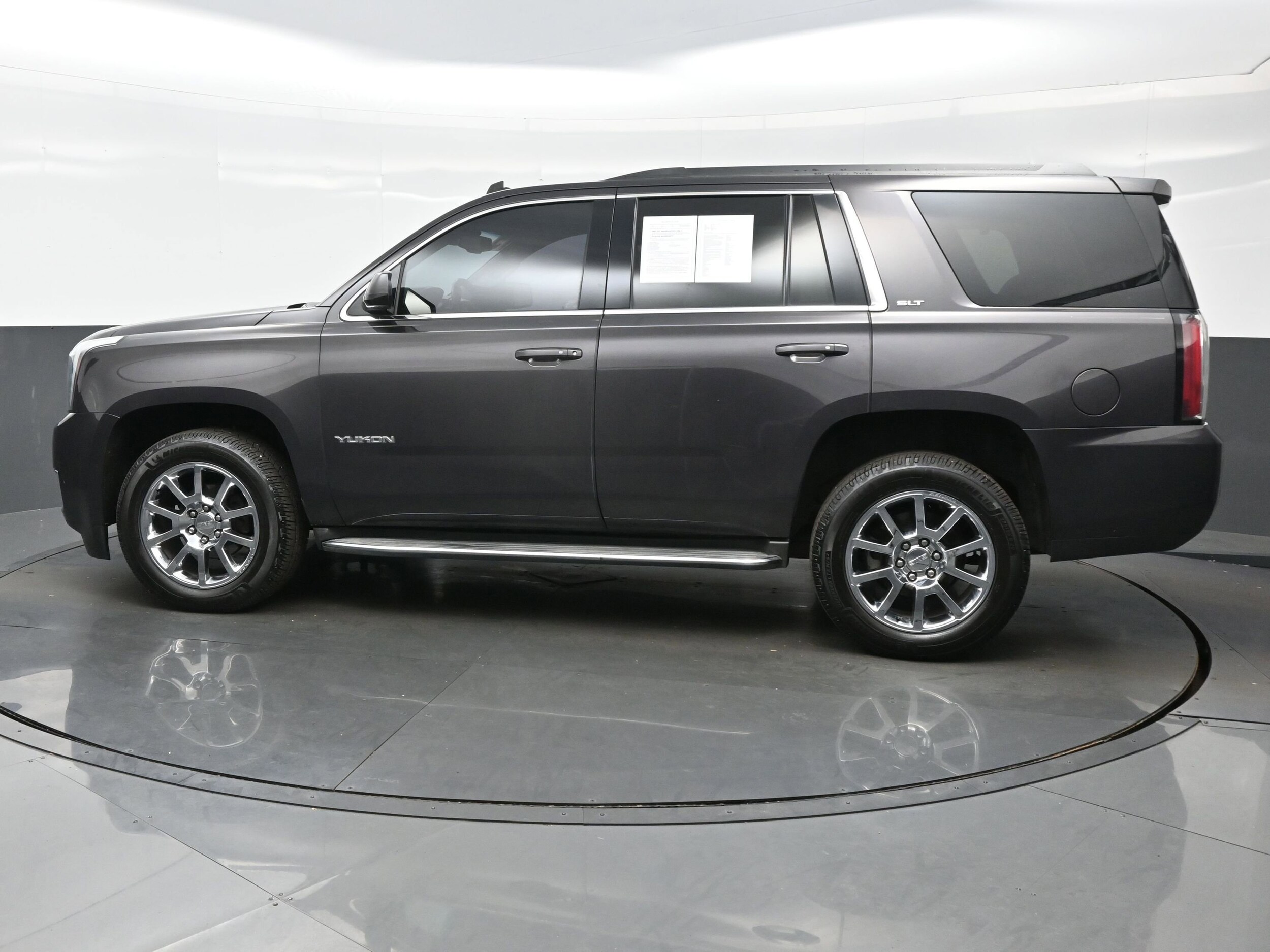 2015 Gmc Yukon SLT photo 3