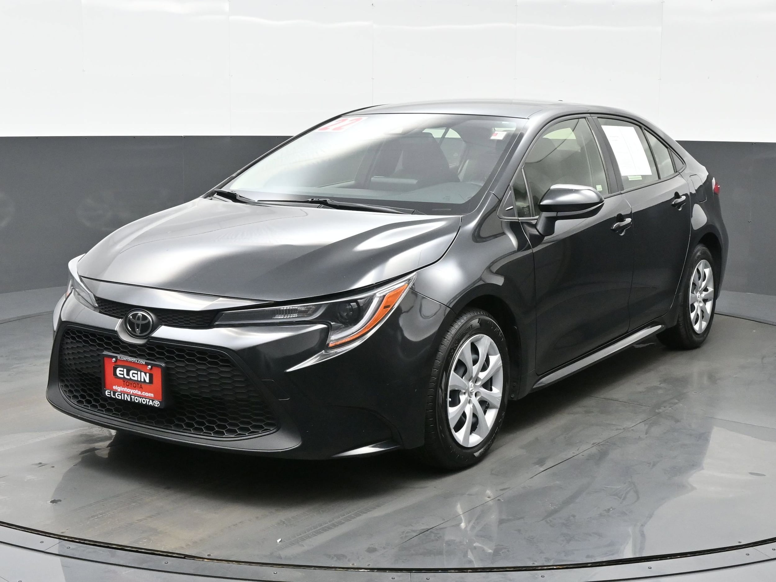 Used 2022 Toyota Corolla LE with VIN JTDEPMAE5NJ223722 for sale in Streamwood, IL