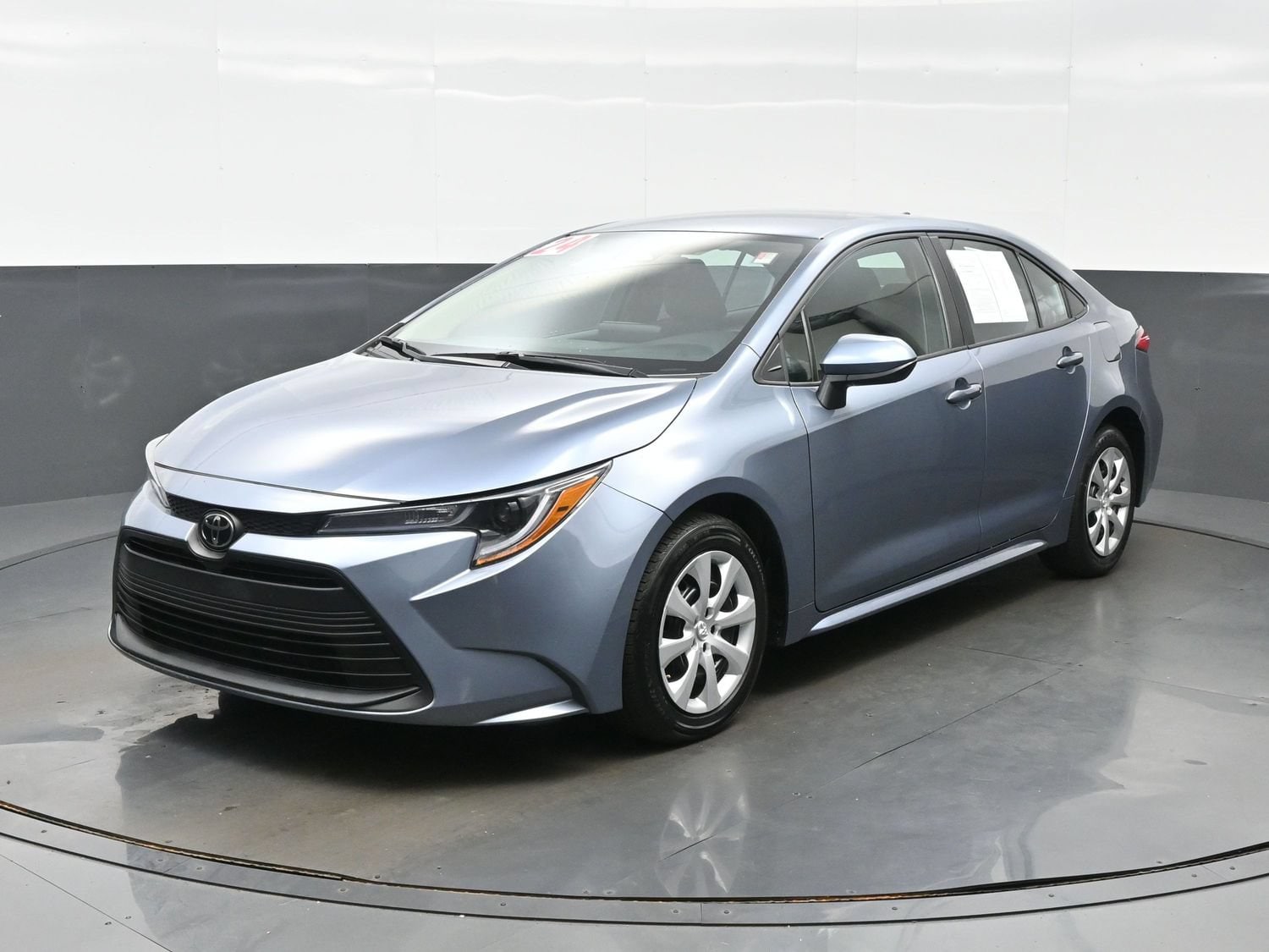 Used 2024 Toyota Corolla LE with VIN 5YFB4MDE7RP171017 for sale in Streamwood, IL