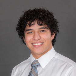 Staff member Manuel Vargas from ID_e61a397e6f8d