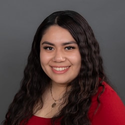 Staff member Evelyn Serezo from ID_e61a397e6f8d