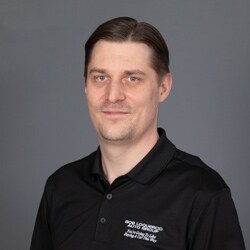 Staff member Rob Starosta from ID_b965b523ac69