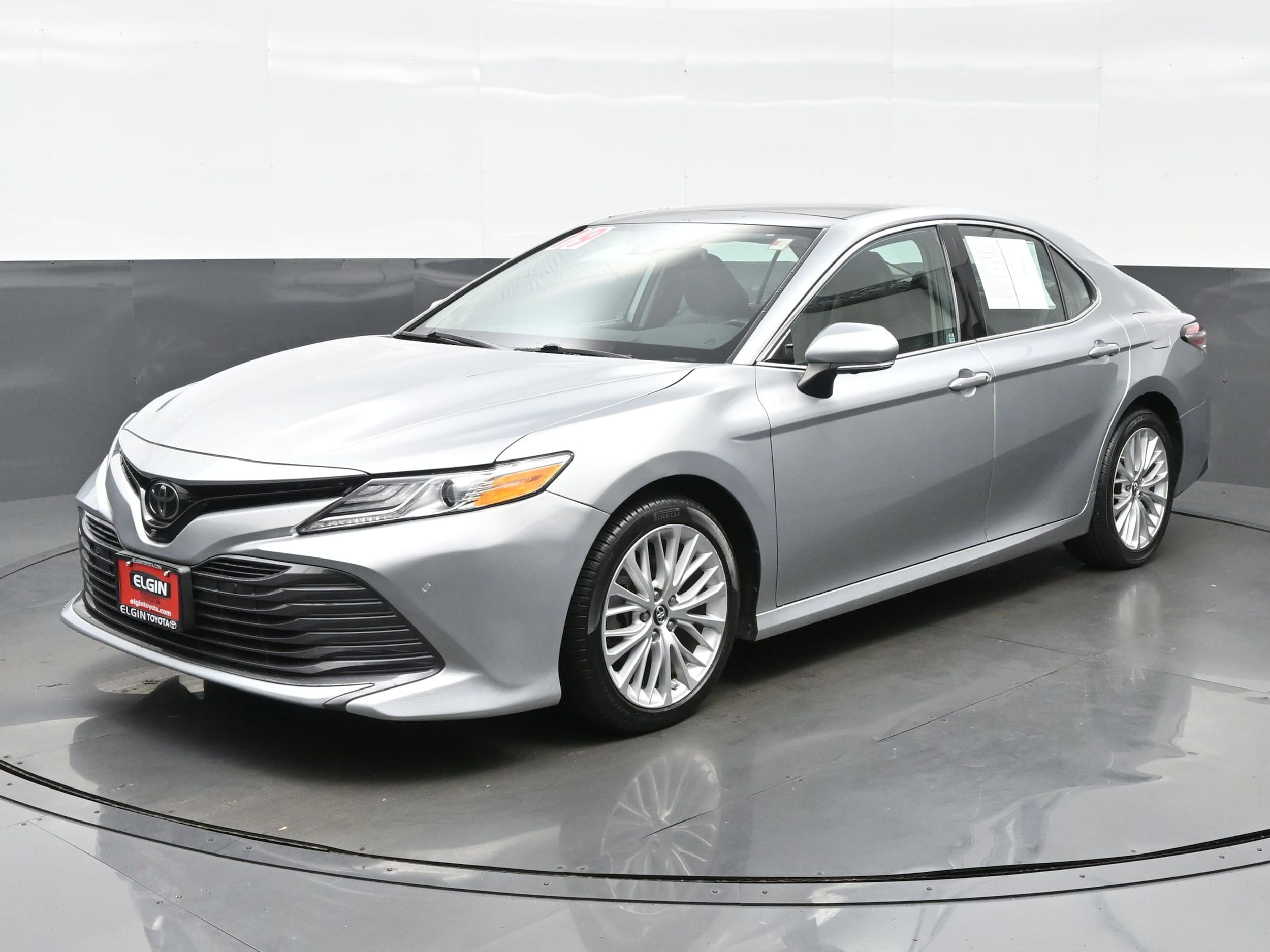 Used 2019 Toyota Camry XLE with VIN 4T1BZ1HK4KU031091 for sale in Streamwood, IL