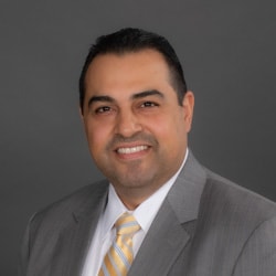Staff member Robert Soto from ID_c6776723b24f