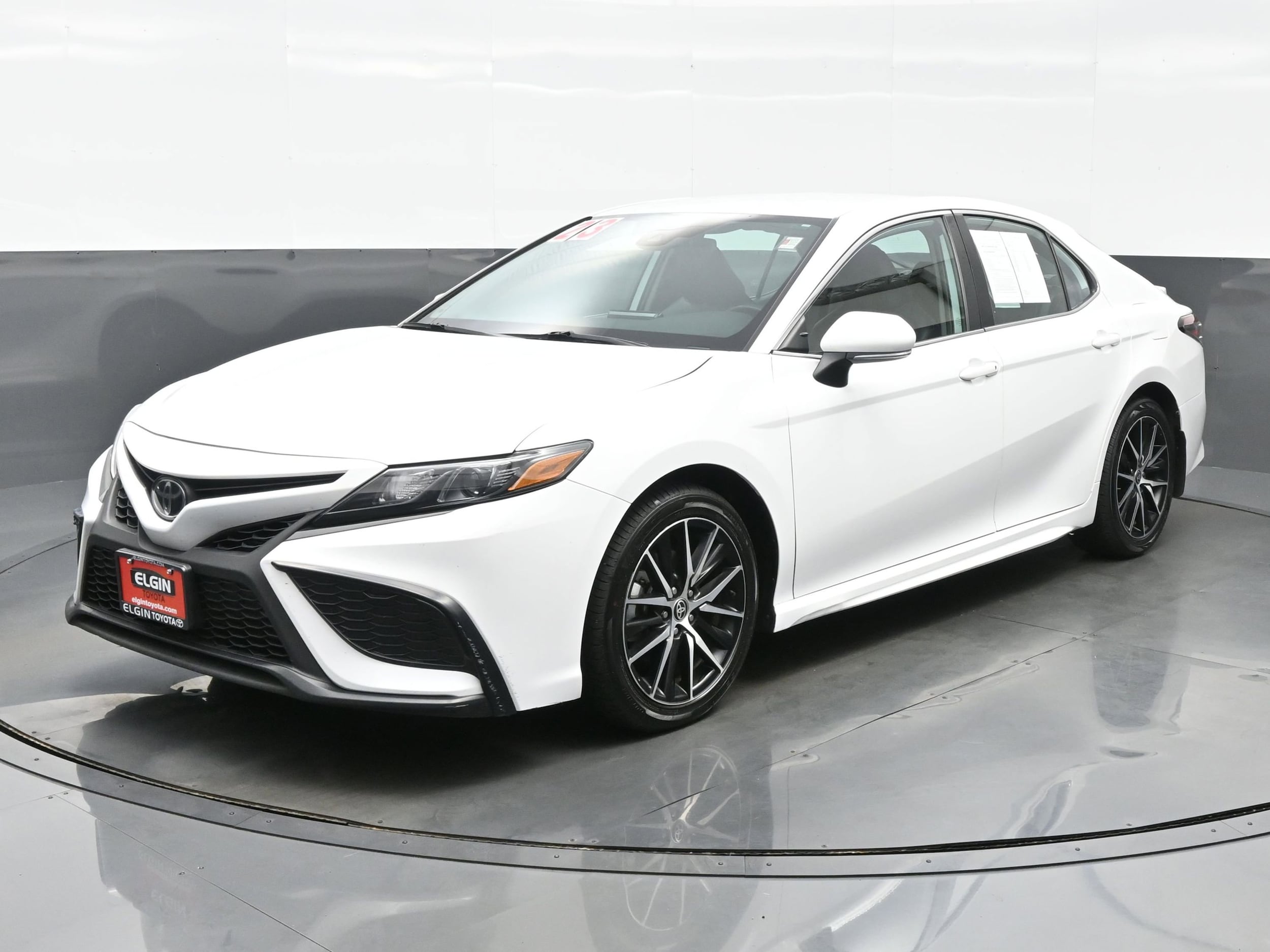 Used 2023 Toyota Camry SE with VIN 4T1G11AK4PU800445 for sale in Streamwood, IL