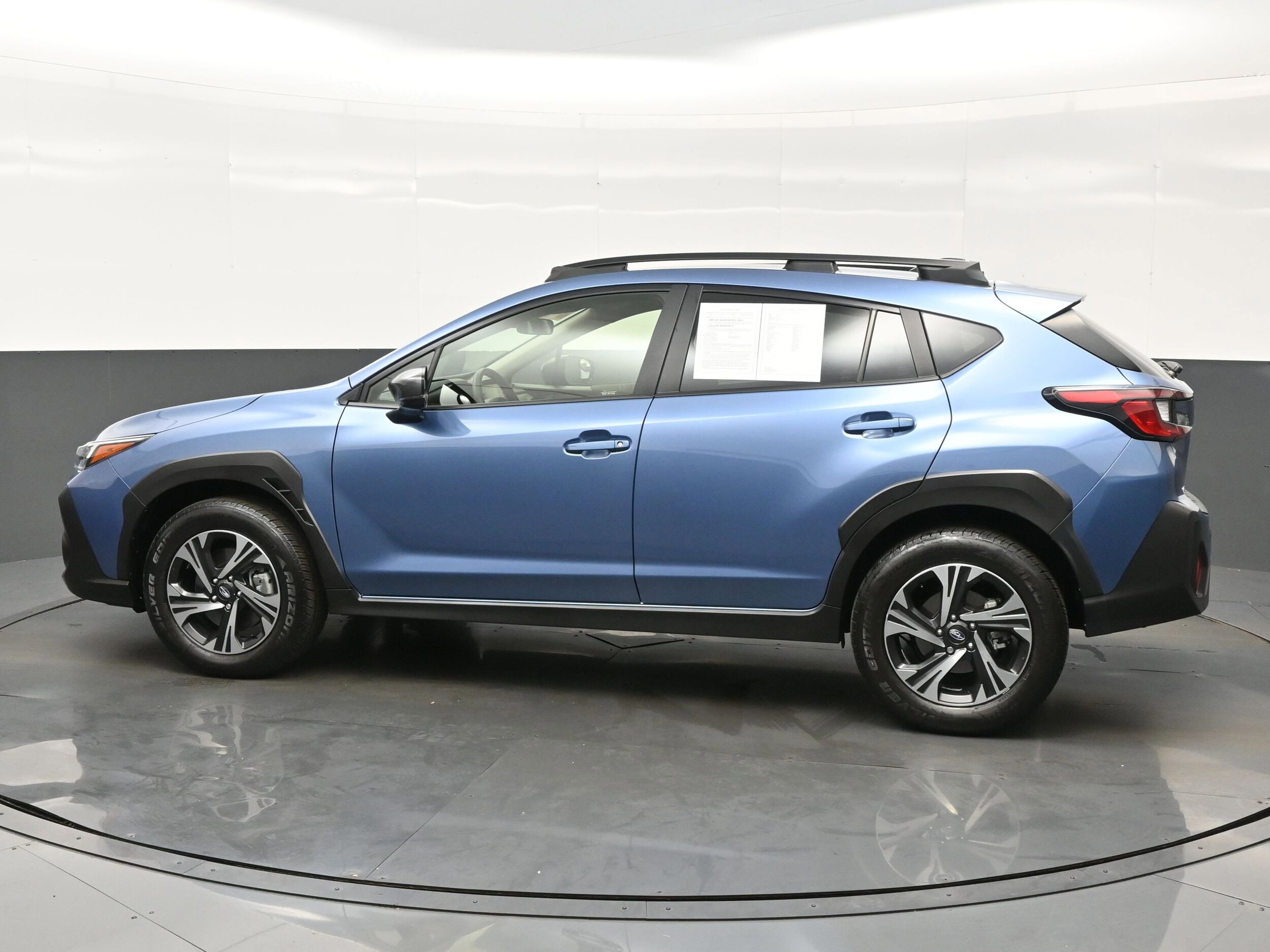 2024 Subaru Crosstrek Premium photo 3