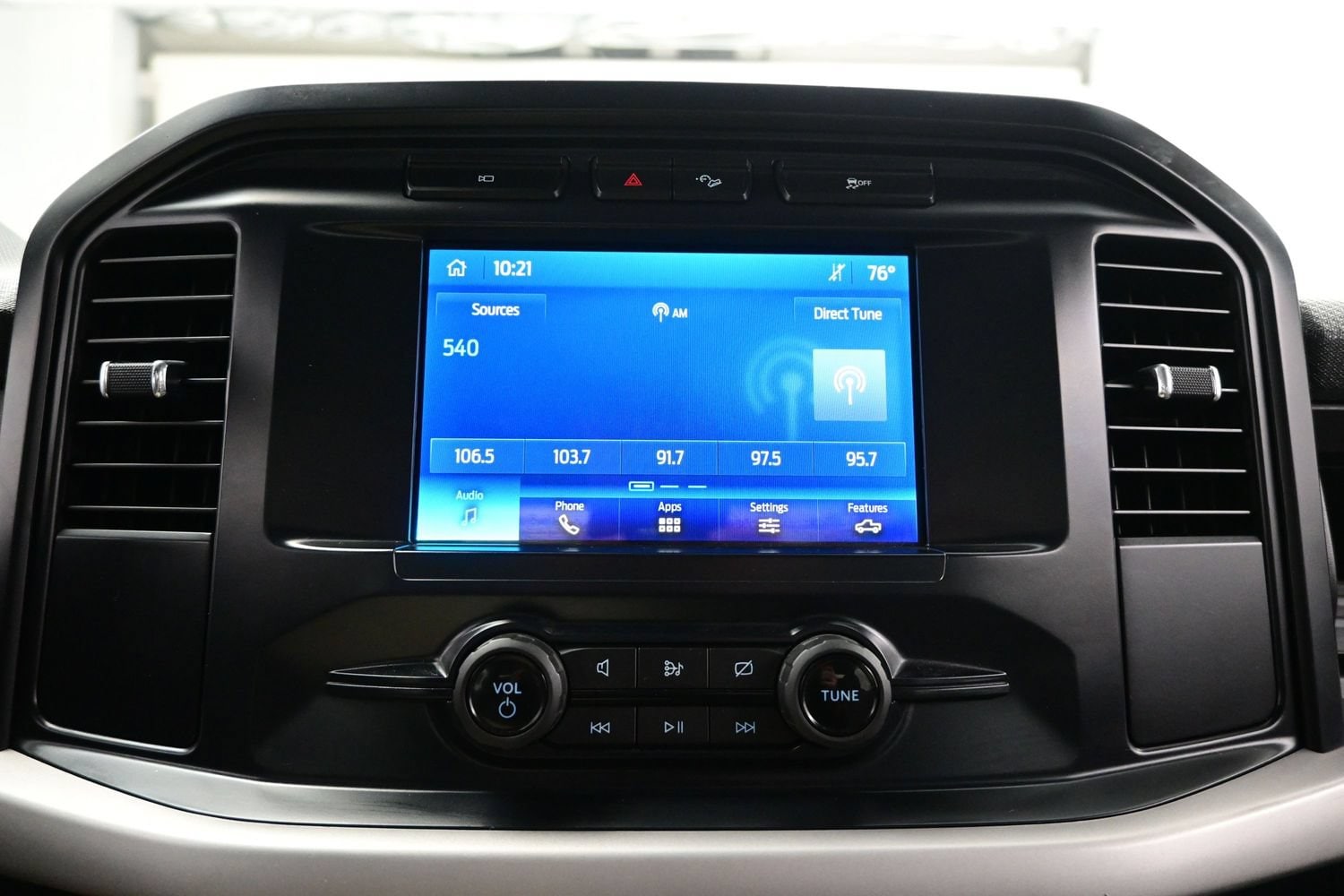 2023 Ford F-150 XL - Photo 17