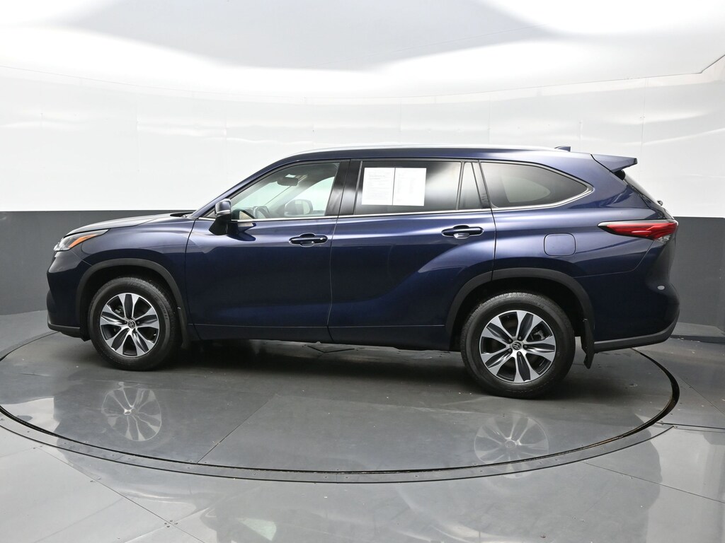 Used 2021 Toyota Highlander XLE SUV