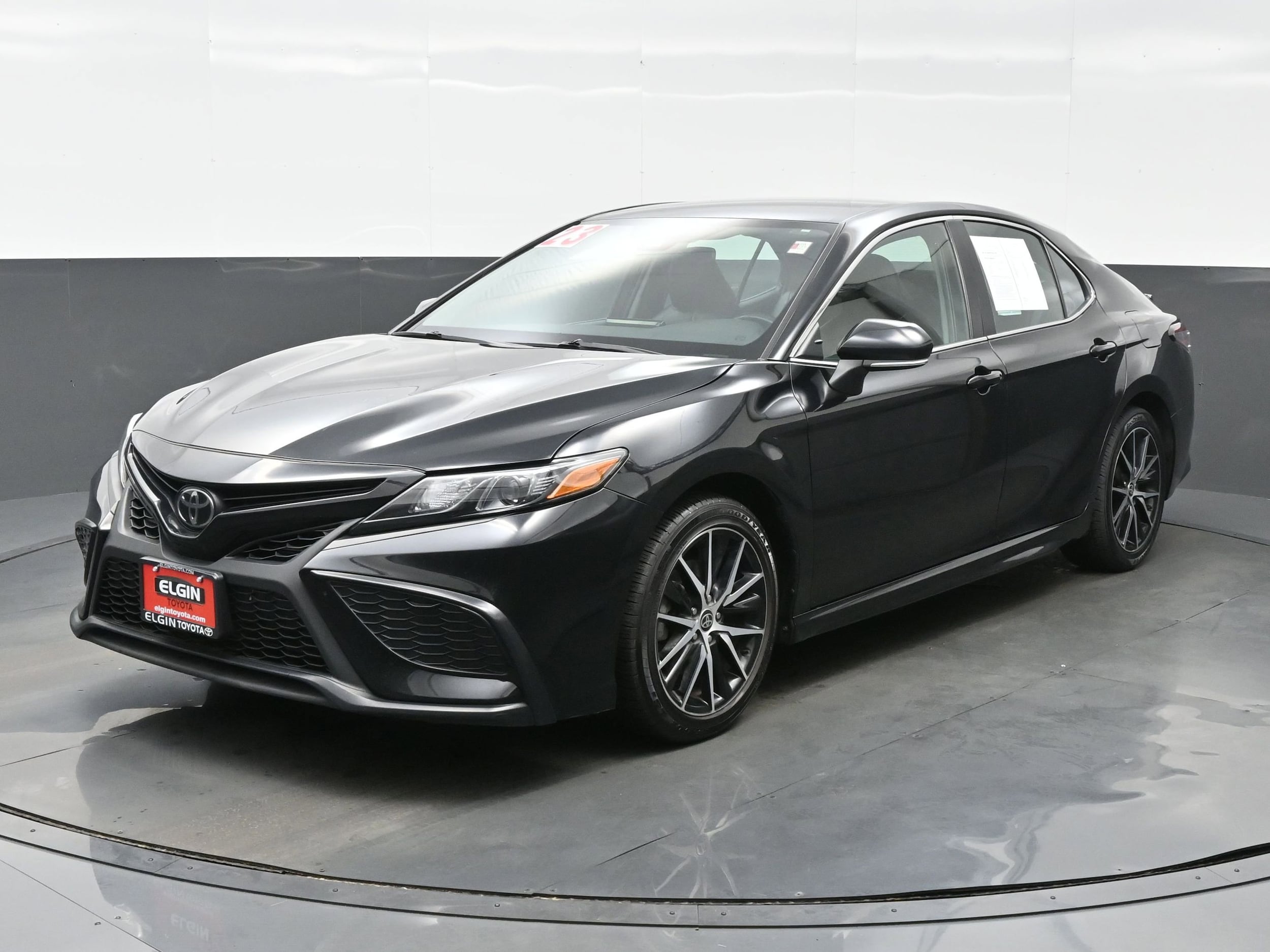 Used 2023 Toyota Camry SE with VIN 4T1G11AK2PU728614 for sale in Streamwood, IL