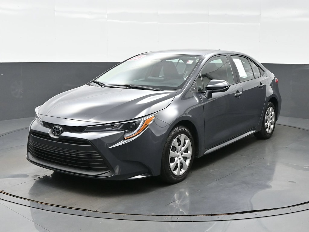 Used 2025 Toyota Corolla LE Sedan
