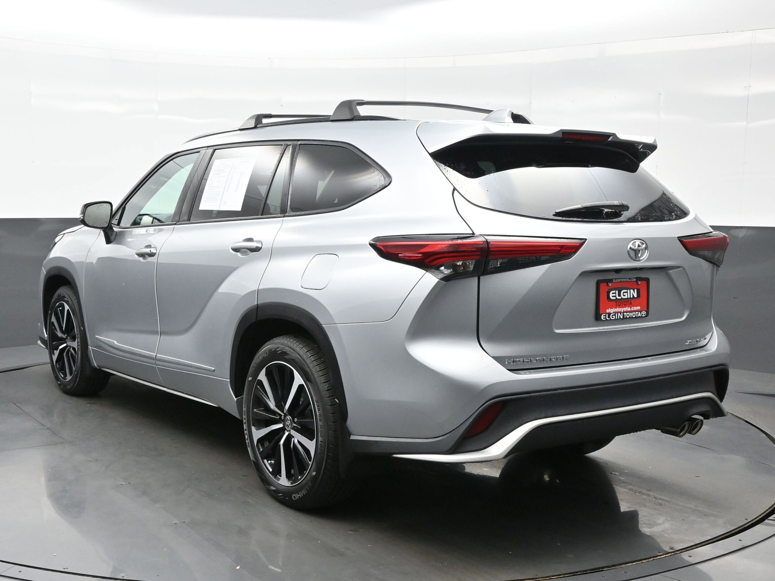 2022 Toyota Highlander XSE photo 4