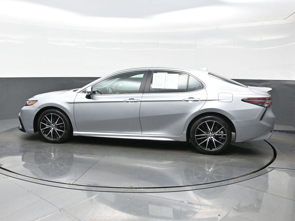 Used 2024 Toyota Camry SE Sedan