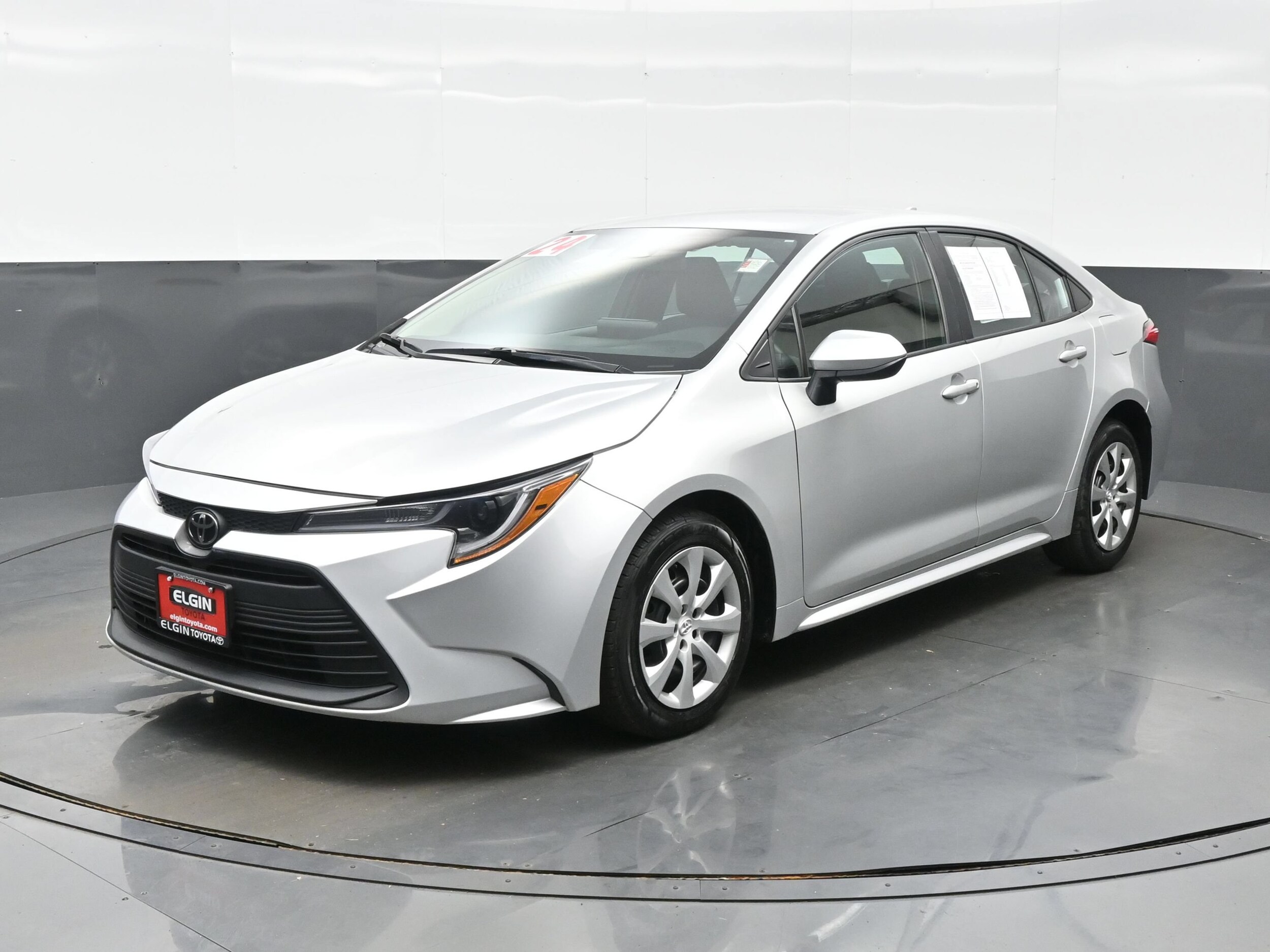 Used 2024 Toyota Corolla LE with VIN 5YFB4MDE2RP166338 for sale in Streamwood, IL
