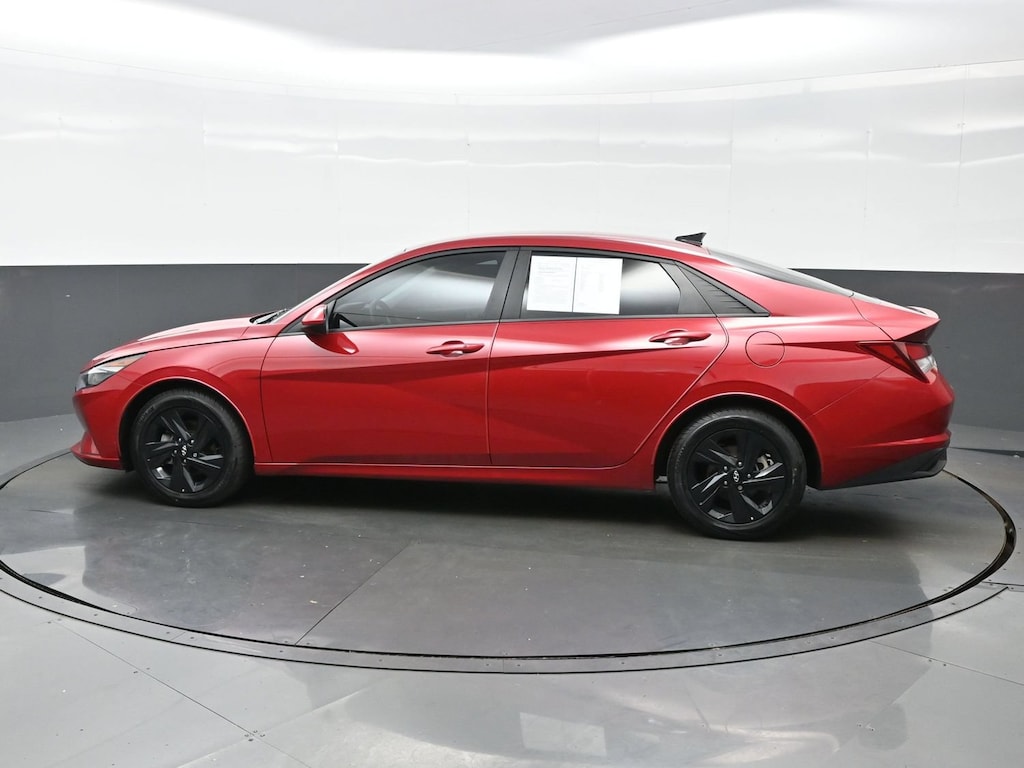 Used 2023 Hyundai Elantra SEL Sedan