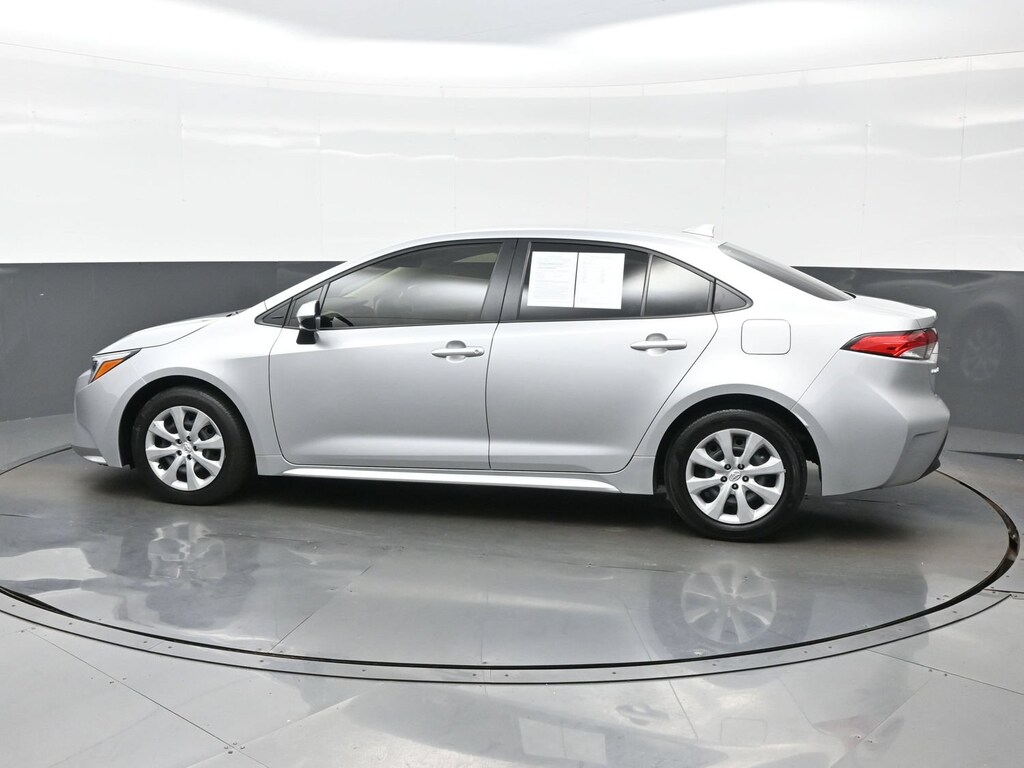 Used 2025 Toyota Corolla Hybrid LE Sedan