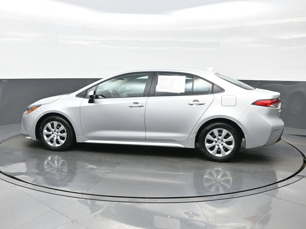 Used 2024 Toyota Corolla LE Sedan