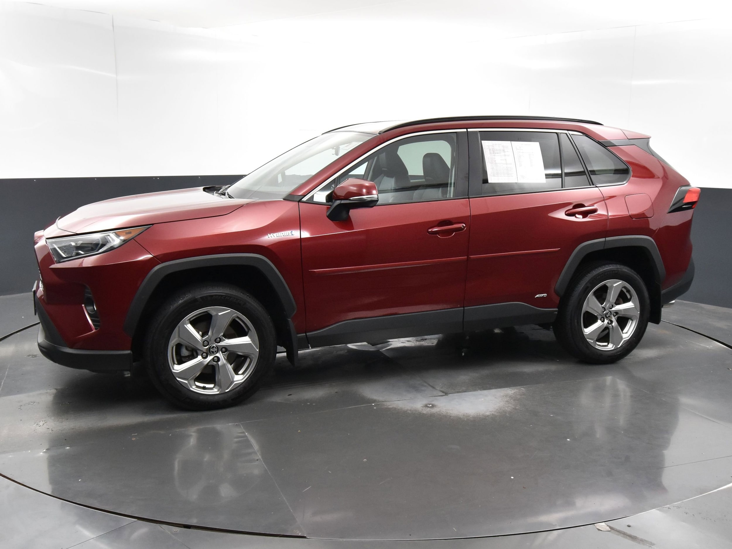 Used 2021 Toyota RAV4 XLE Premium with VIN 4T3B6RFV4MU049735 for sale in Streamwood, IL