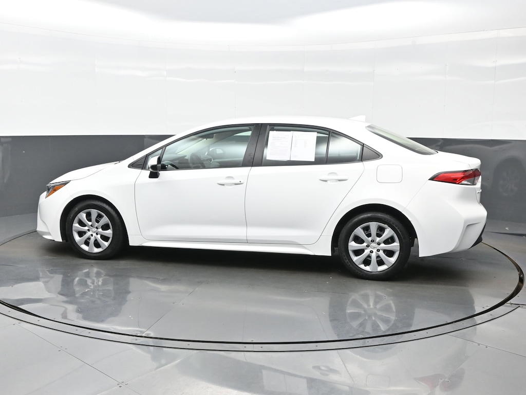 Used 2024 Toyota Corolla LE Sedan