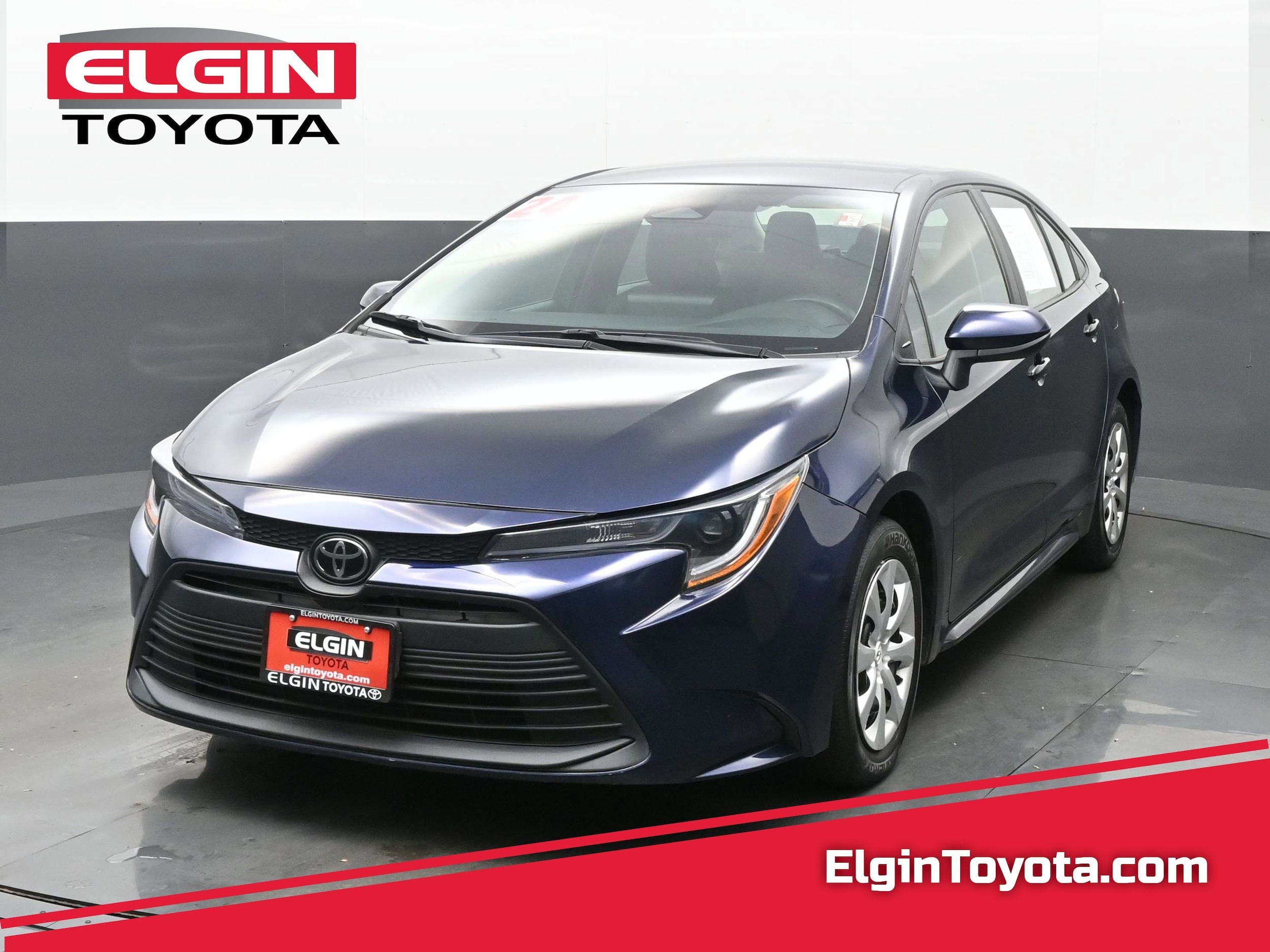 2024 Toyota Corolla LE's photo