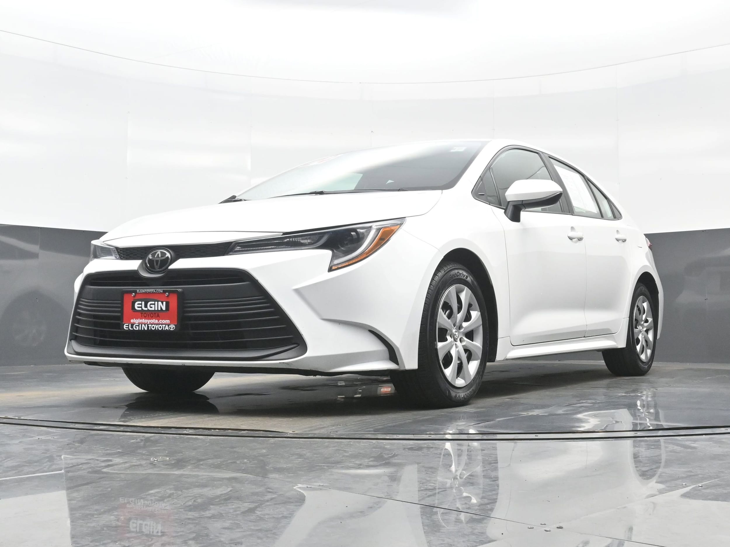 2024 Toyota Corolla LE - Photo 26