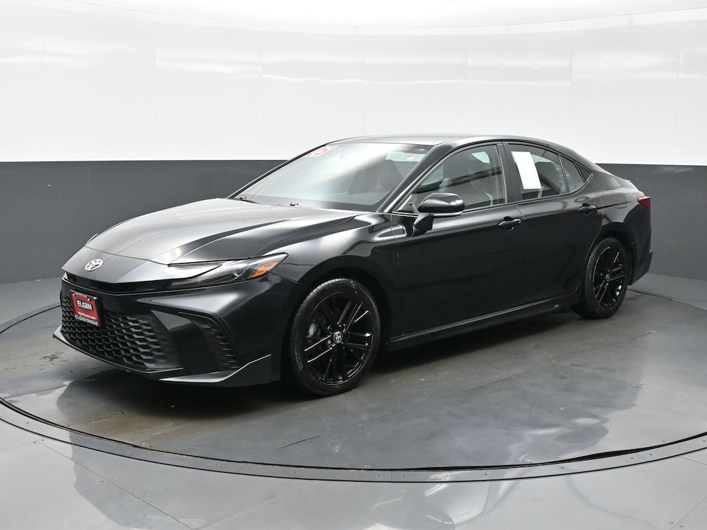 Used 2025 Toyota Camry SE Sedan
