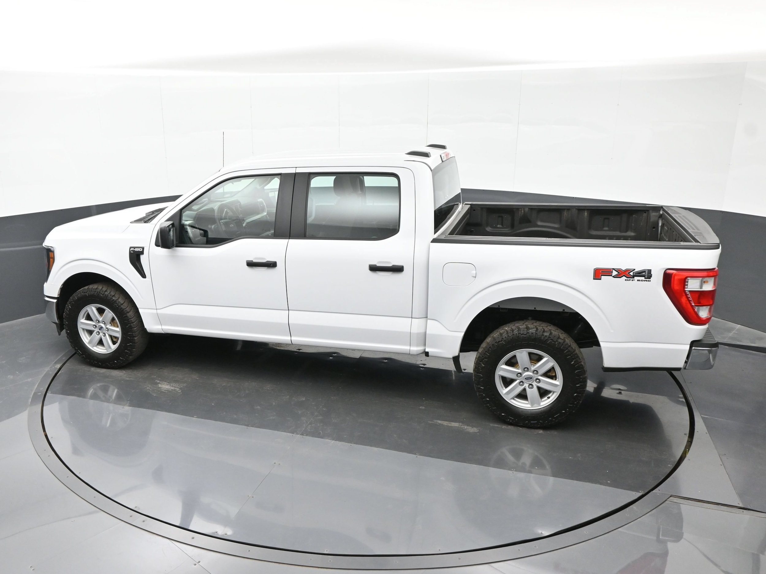 2023 Ford F-150 XL - Photo 40