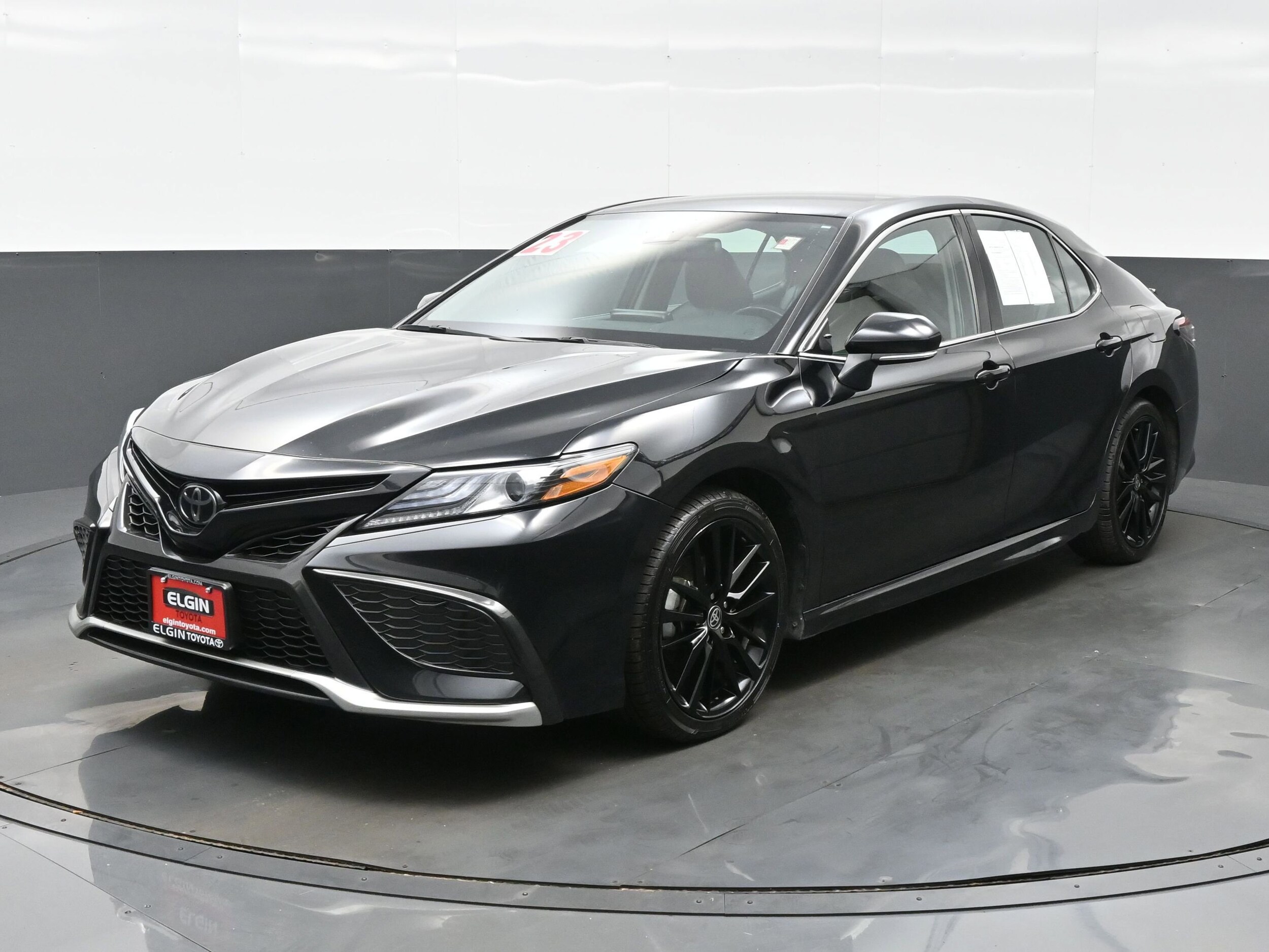 2023 Toyota Camry XSE photo 2