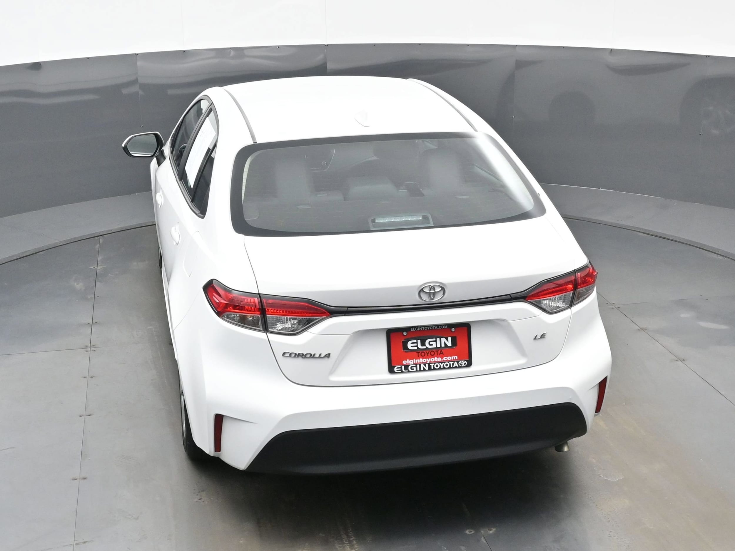 2025 Toyota Corolla LE - Photo 37