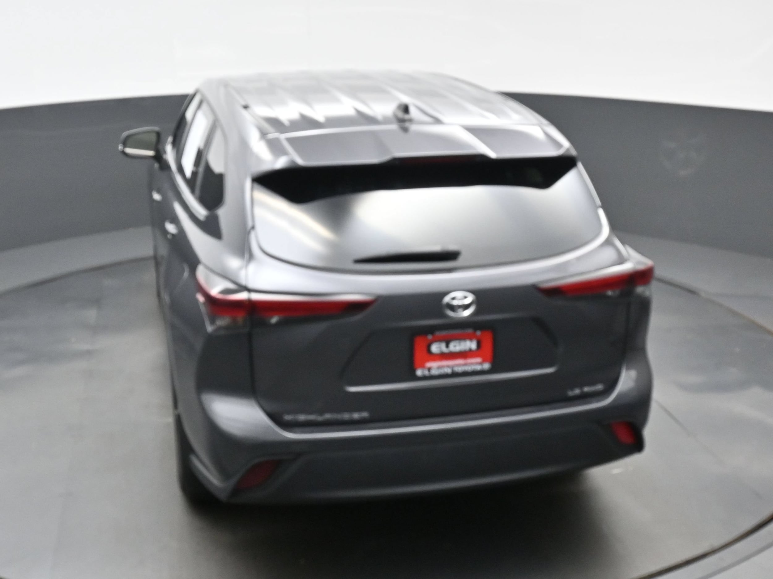 2024 Toyota Highlander LE - Photo 40