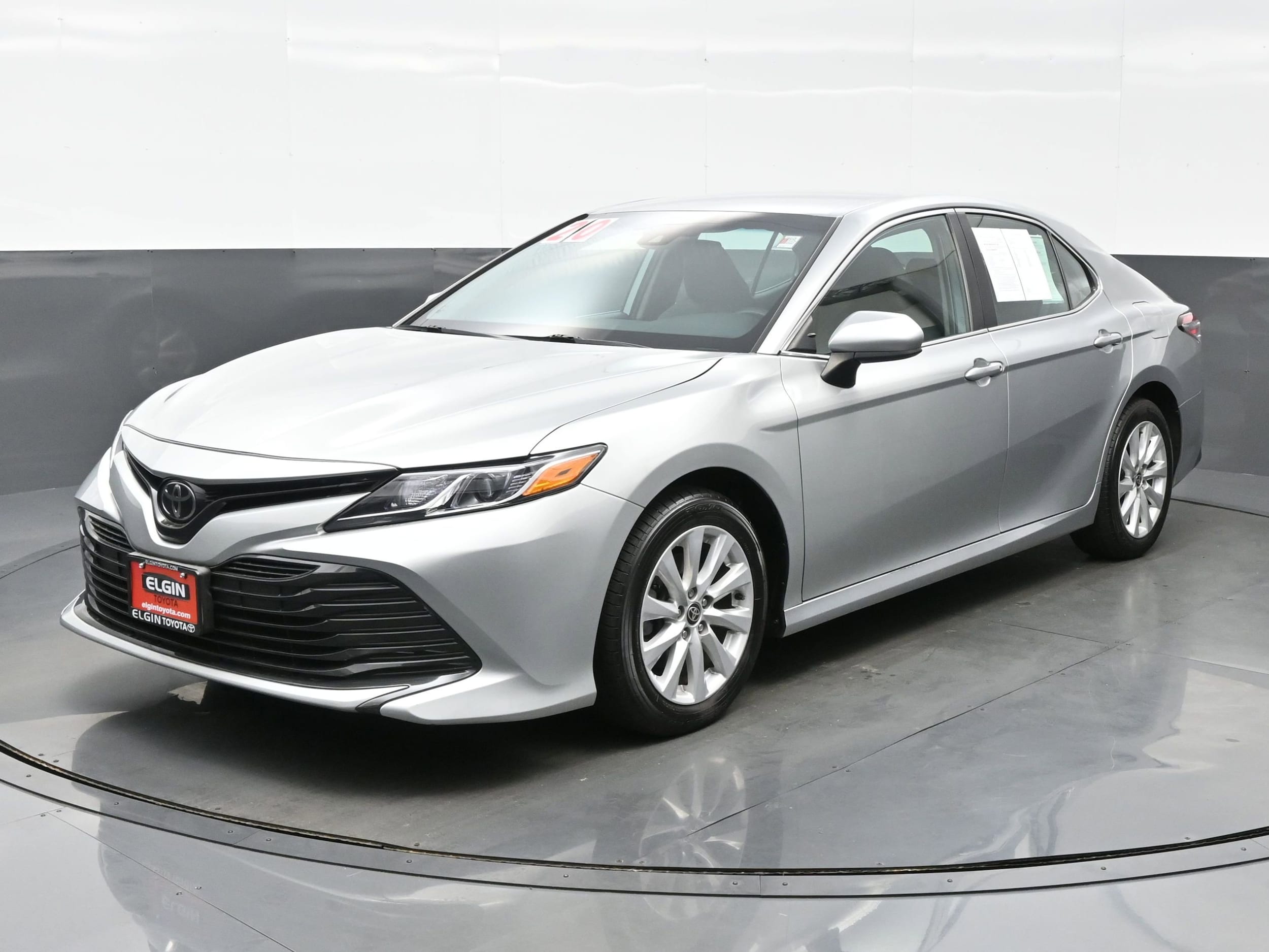 Used 2020 Toyota Camry LE with VIN 4T1C11BK4LU003295 for sale in Streamwood, IL