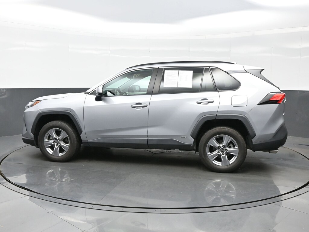 Used 2022 Toyota RAV4 Hybrid XLE SUV