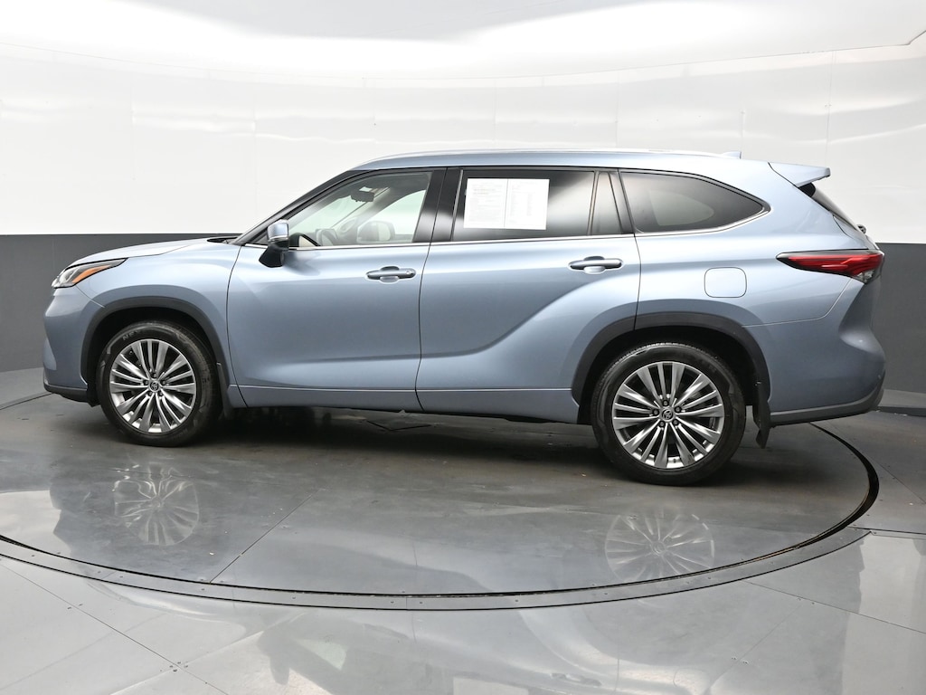 Used 2021 Toyota Highlander Platinum SUV