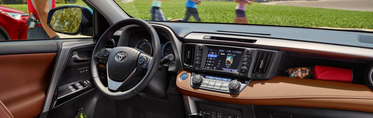 2018 Toyota RAV4 Dashboard border