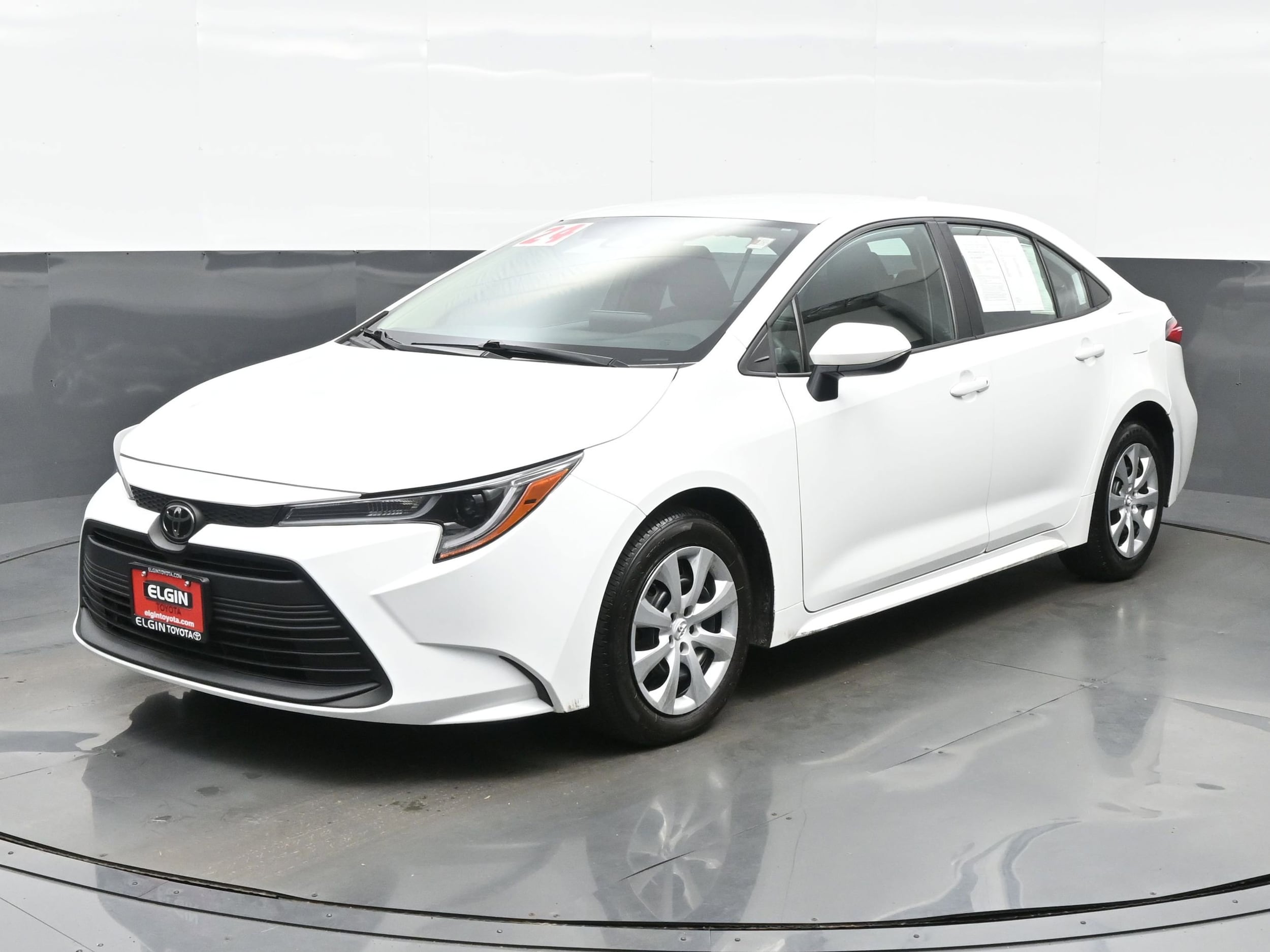 Used 2024 Toyota Corolla LE with VIN 5YFB4MDEXRP091369 for sale in Streamwood, IL