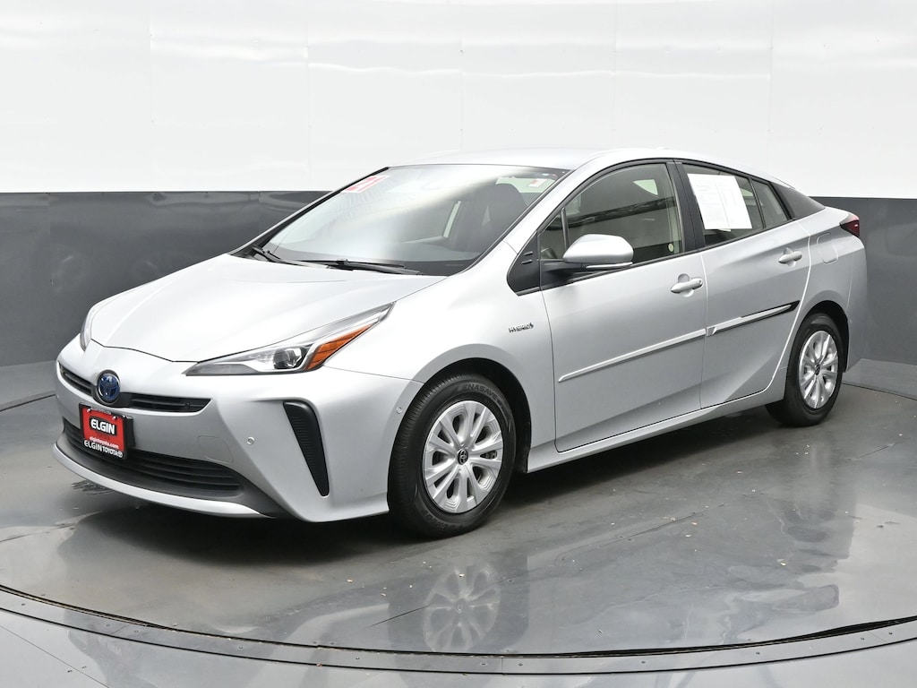 Used 2021 Toyota Prius LE Hatchback