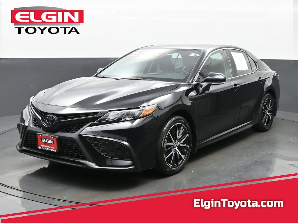 Used 2023 Toyota Camry SE Sedan