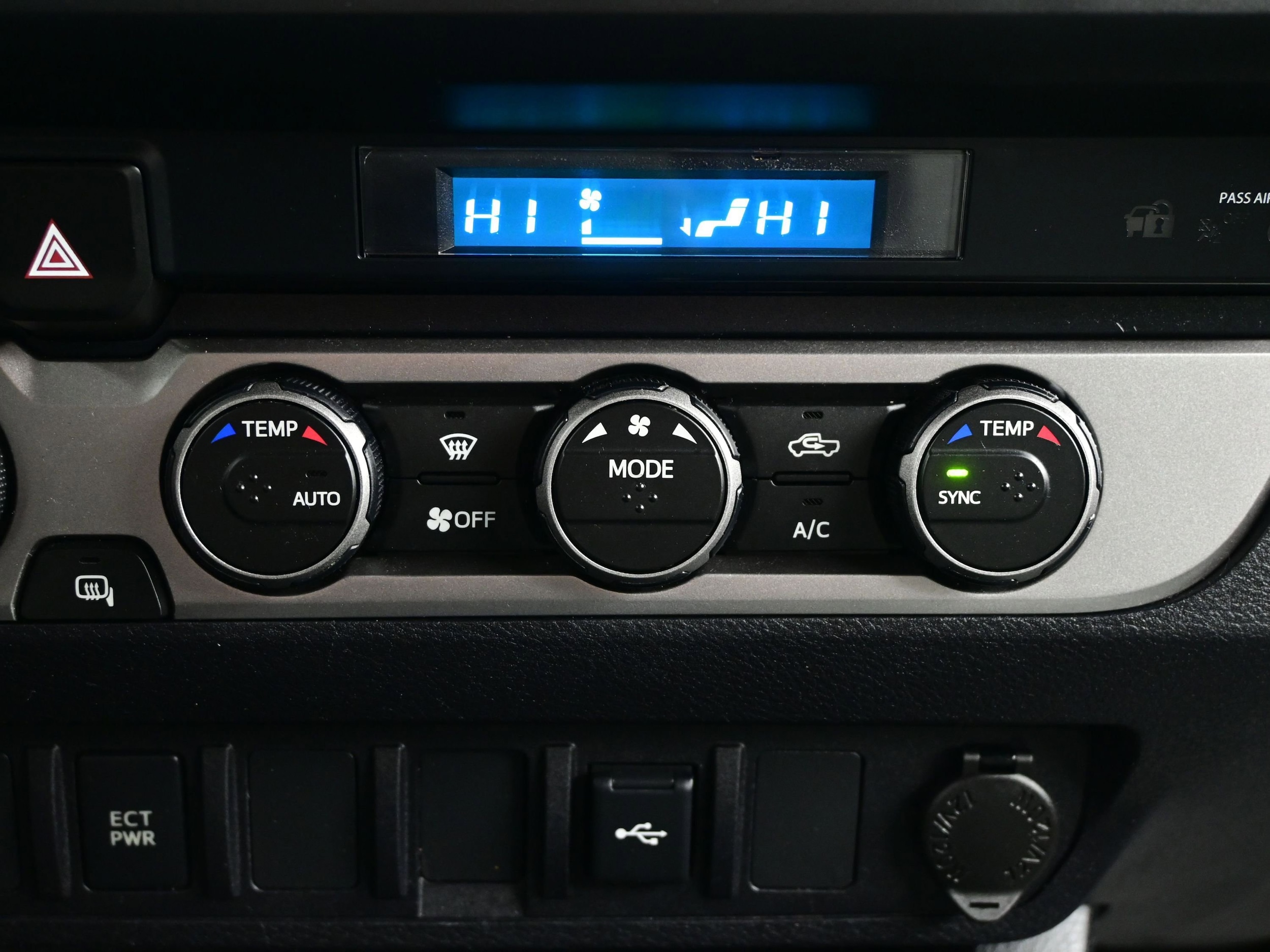 2021 Toyota Tacoma SR - Photo 19