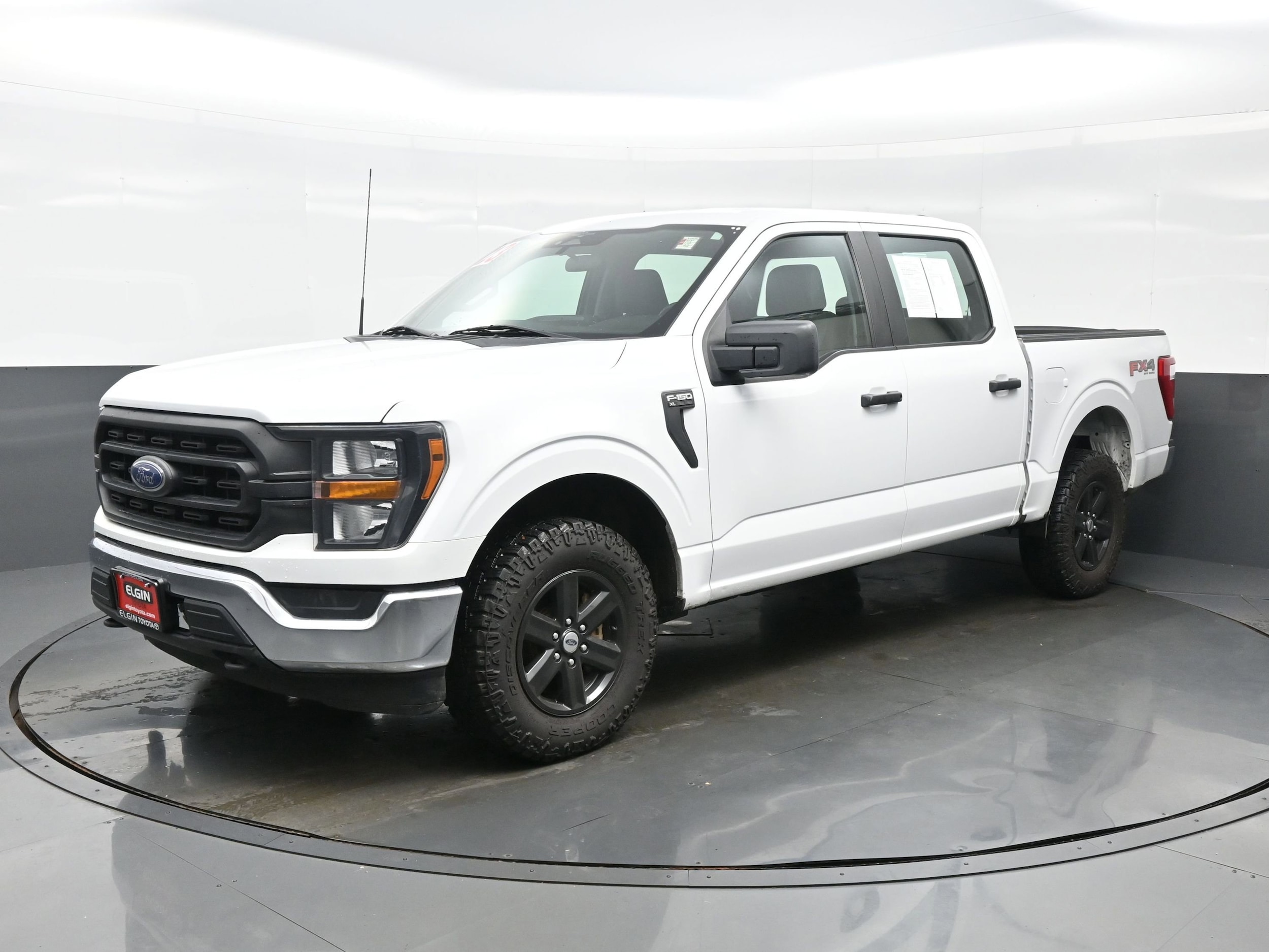 2023 Ford F-150 XL - Photo 2