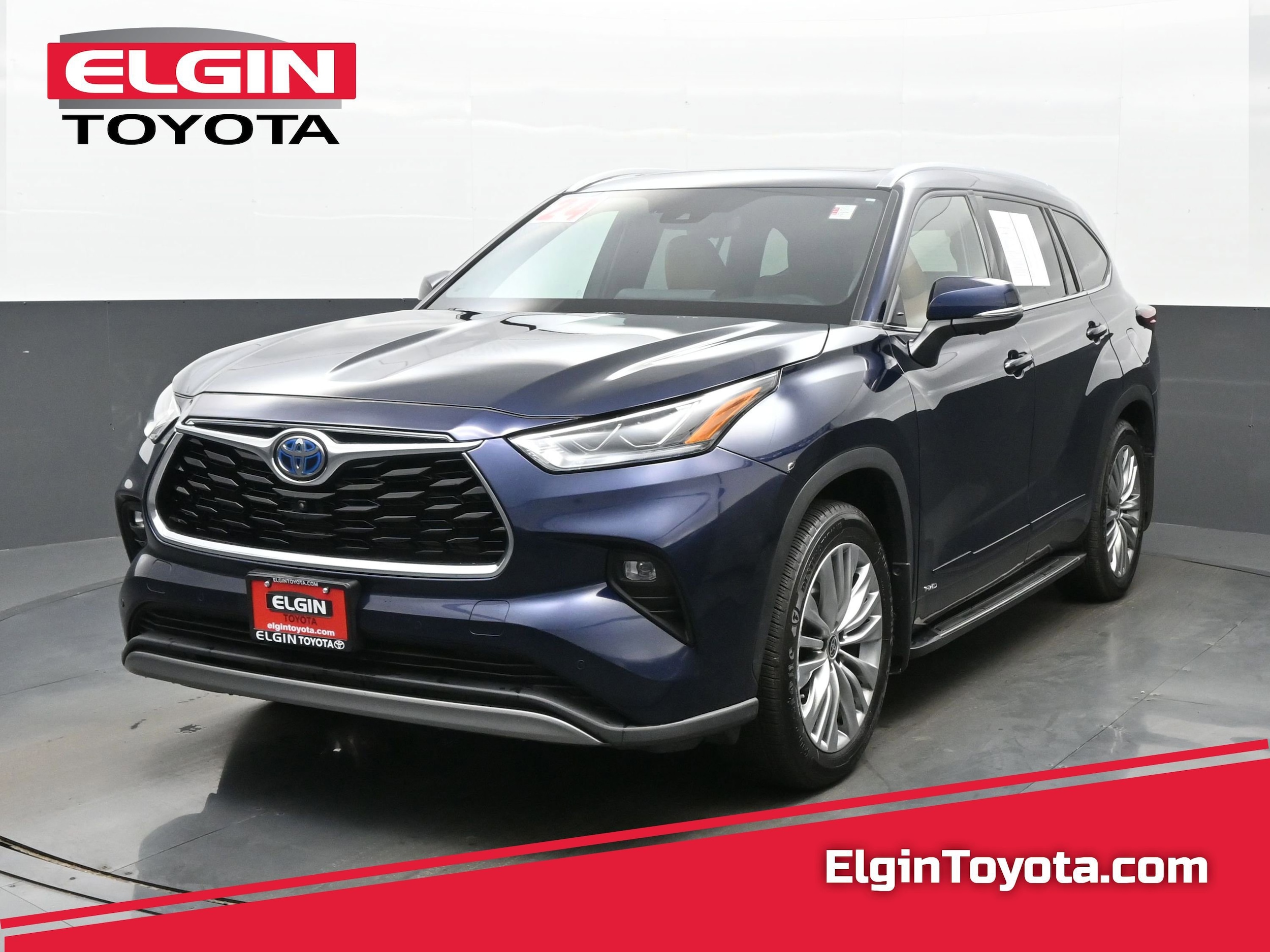 2024 Toyota Highlander Hybrid SUV 