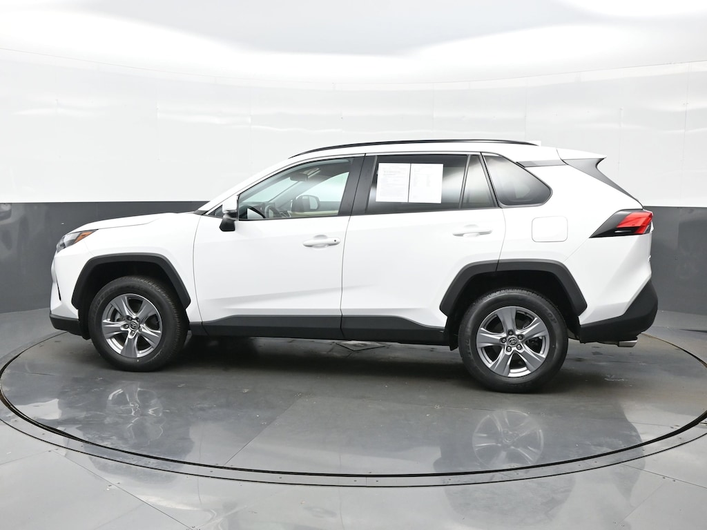 Used 2022 Toyota RAV4 XLE SUV