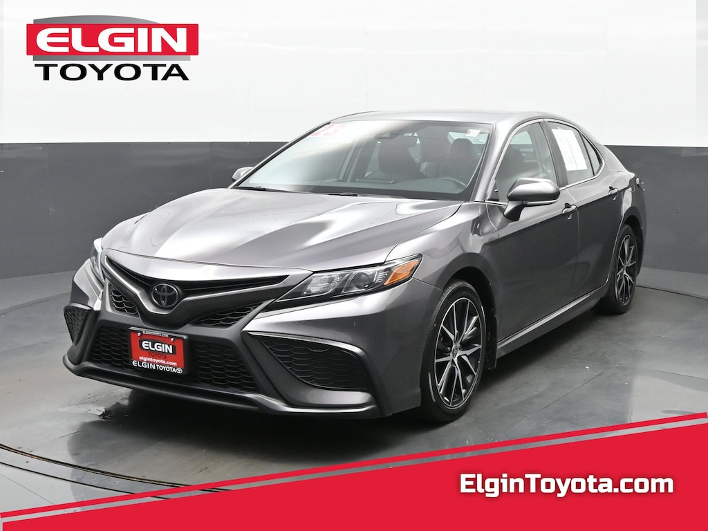 Used 2023 Toyota Camry SE Sedan
