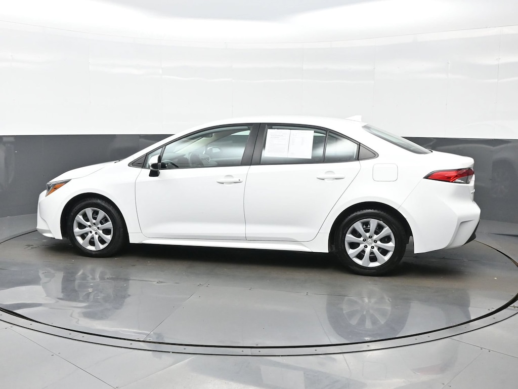 Used 2024 Toyota Corolla LE Sedan