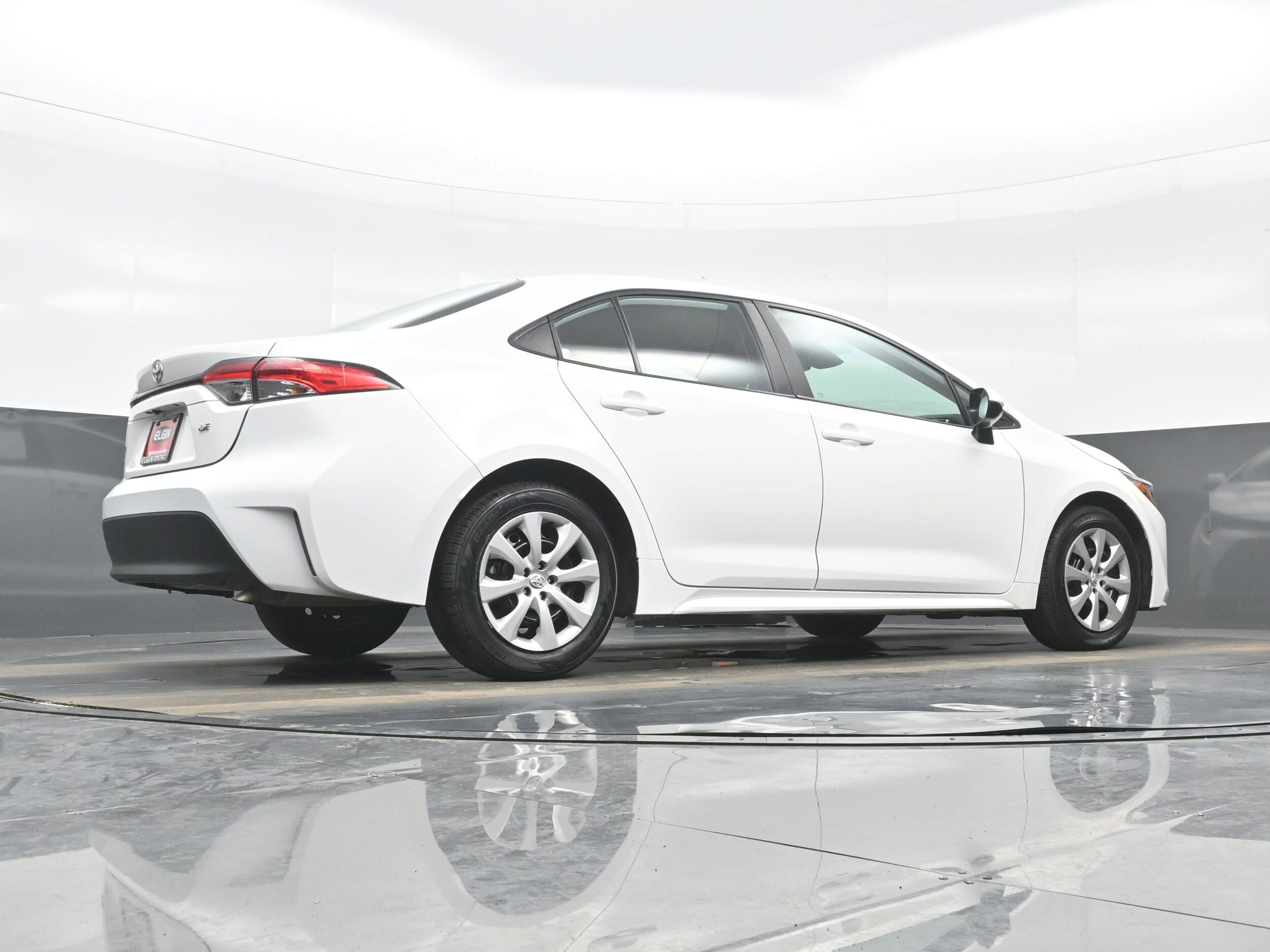 2024 Toyota Corolla LE - Photo 30