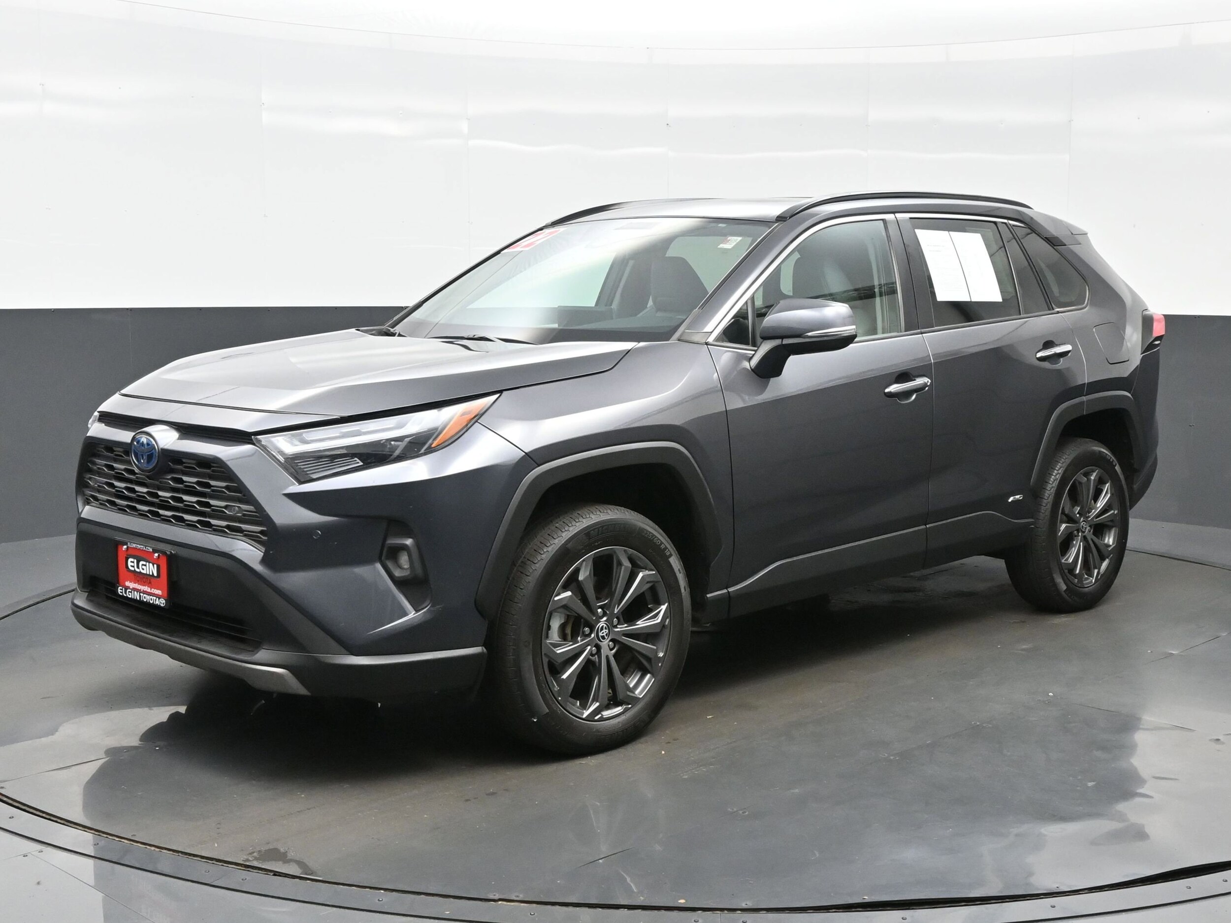 2022 Toyota RAV4 Hybrid Limited photo 2