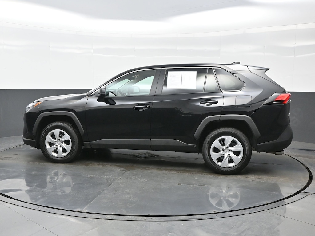 Used 2024 Toyota RAV4 LE SUV